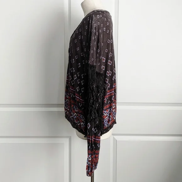 Free People Top Fringed Macrame Front Tie V-Neck Long Sleeve Black Multi L NWT - Picture 14 of 16